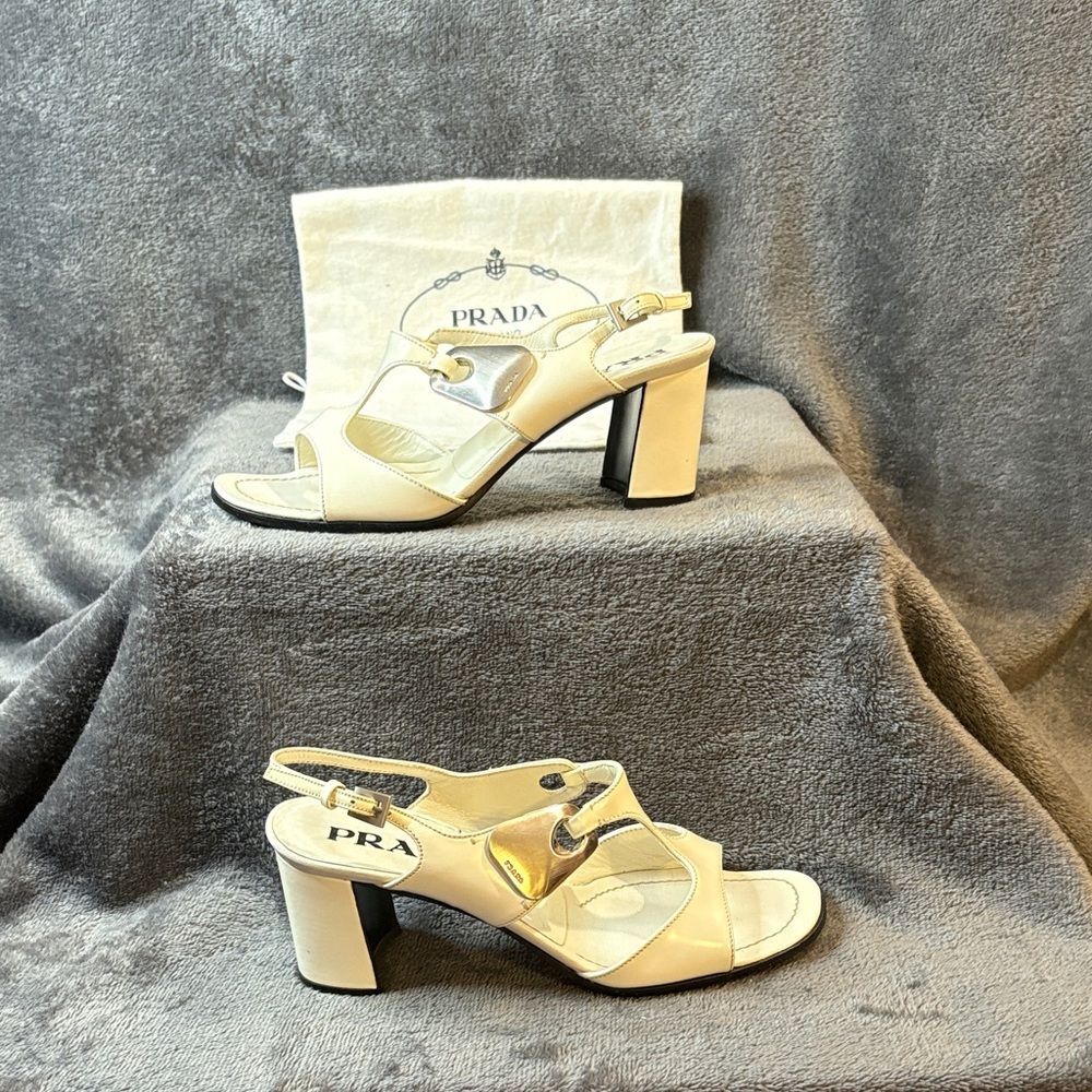 Prada Geometric Cream Logo Triangle Slingback Pumps In Argento 35.5 Sale As Is - Picture 4 of 15